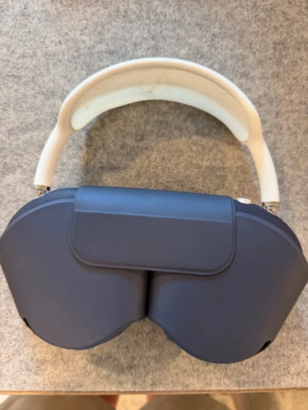 Apple Airpod Max (First Gen)